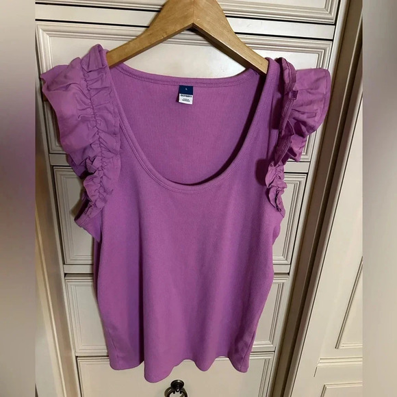 Like New-Old Navy Ruffle Top-size‎ L-Very Soft! - Picture 1 of 3